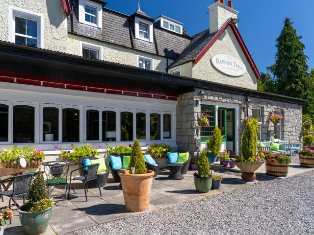 The Rowan Tree Country Hotel — 22.3 km away from Cairngorms National Park