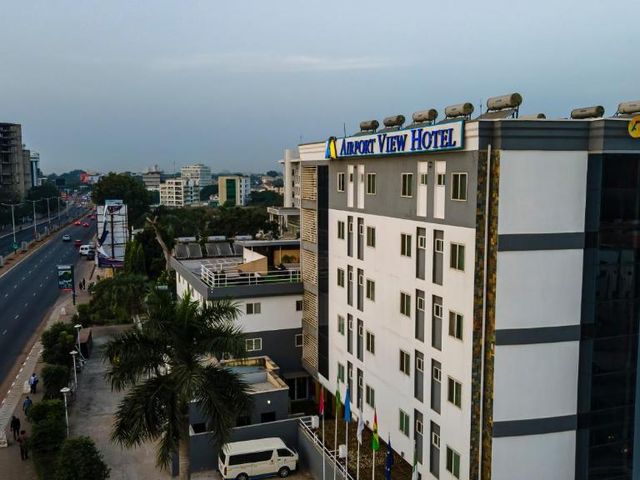 Airport View Hotel — 1.4 km from the airport