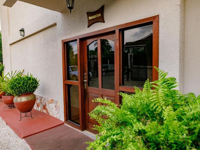 Mahogany Lodge, Cantonments — 2 km from the airport