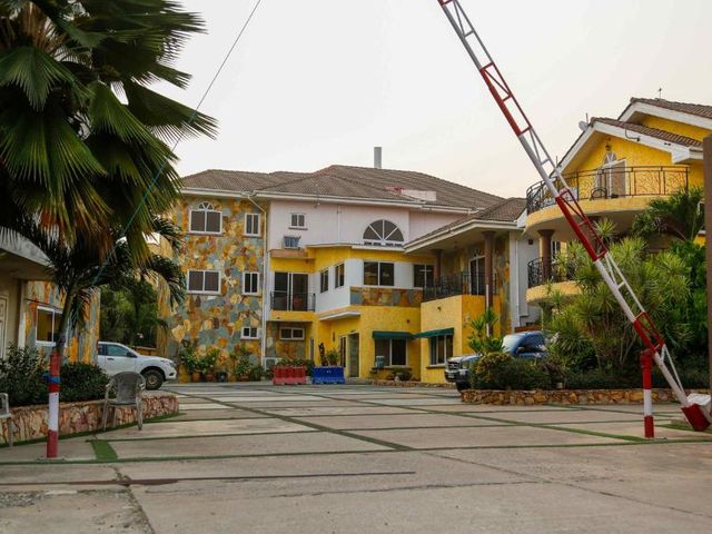 Midindi Hotel — 1.7 km from the airport