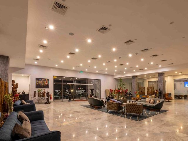 The Palms by Eagles Airport City — 1.1 km from the airport
