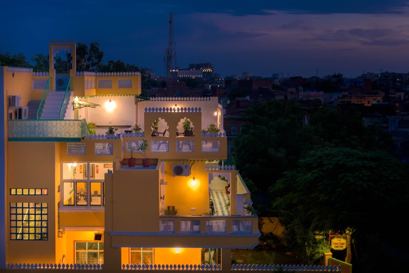 Coral Court Boutique Hotel — Taj Ganj
