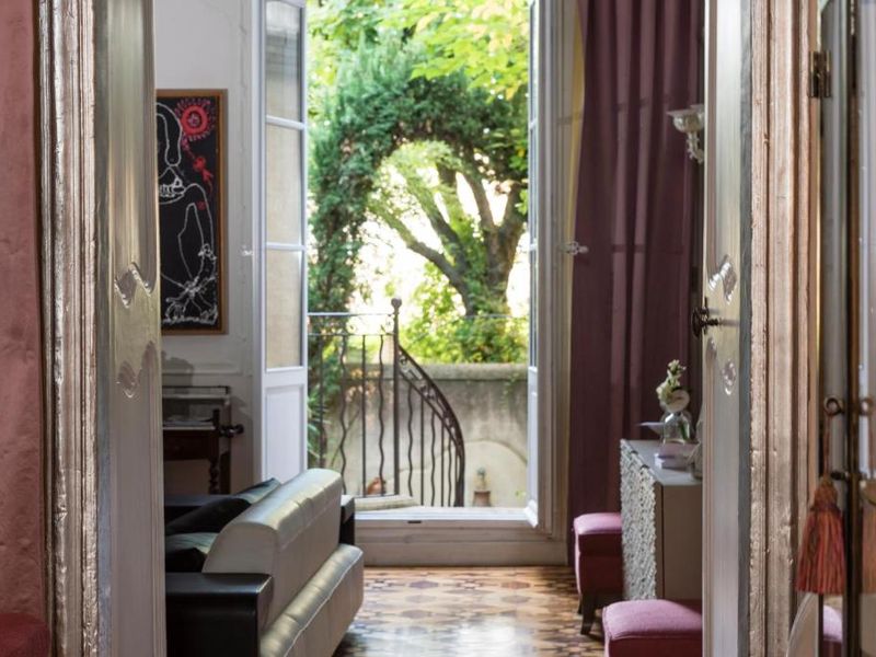 Hôtel Particulier Le 28 - Spa & Art Luxury Design — Aix-en-Provence Historic Centre