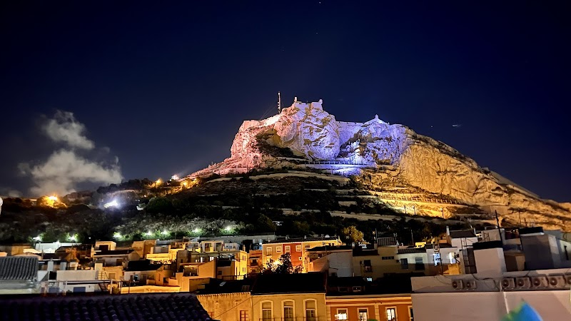 Hostal Les Monges Palace — Old Town