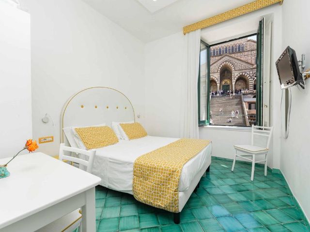 Albergo S. Andrea — 20 m away from Amalfi Cathedral