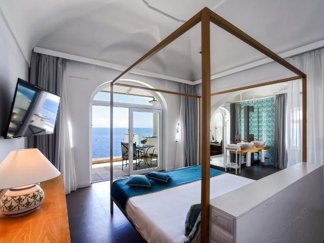 Hotel Montemare — 300 m away from Positano Beach