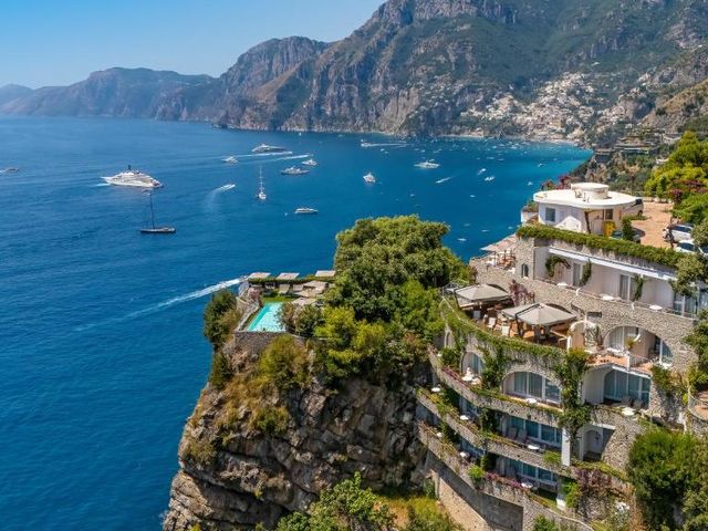 Hotel Piccolo Sant'Andrea — 700 m away from Path of the Gods