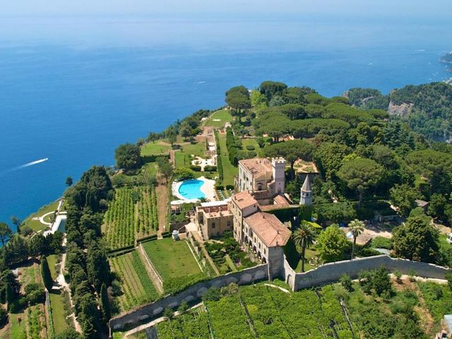 Hotel Villa Cimbrone — 20 m away from Ravello Villa Rufolo