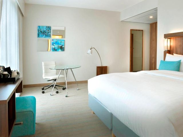 Courtyard by Marriott Amsterdam — 2 km away from Amsterdam UMC