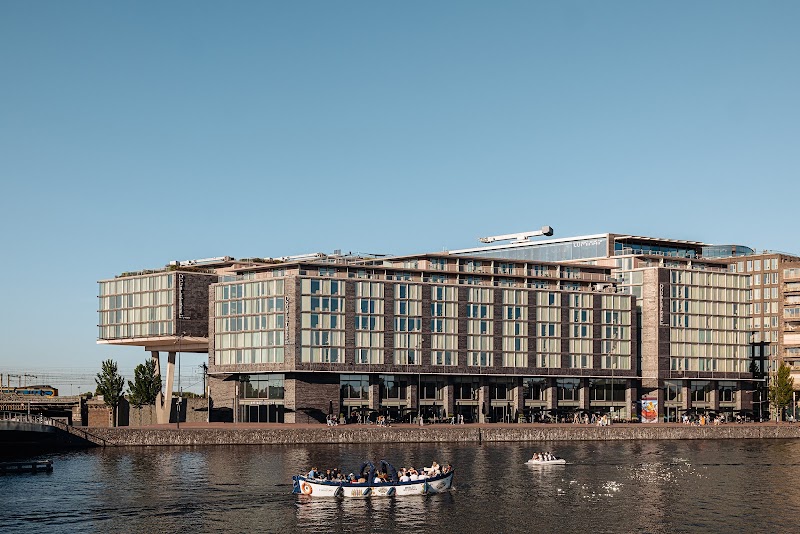 DoubleTree by Hilton Amsterdam Centraal Station — City Centre / Waterfront