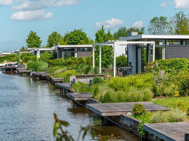 EuroParcs Veluwemeer — 4.8 km away from Lowlands Festival
