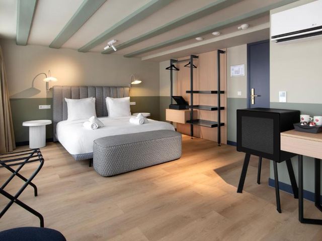 Hotel Zeedijk City Centre — 250 m away from Amsterdam Centraal