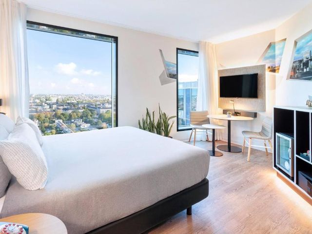 INNSiDE by Meliá Amsterdam — 1.3 km away from RAI Amsterdam