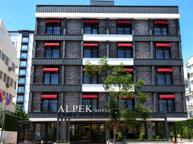 Alpek Hotel Antalya - Lara — 700 m away from Duden Waterfalls Antalya