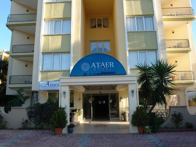 Ataer Hotel — 1 km away from Konyaalti Beach Antalya