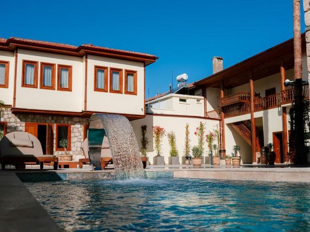 Dumos Suite Hotel — 150 m away from Kaleici Old Town Antalya