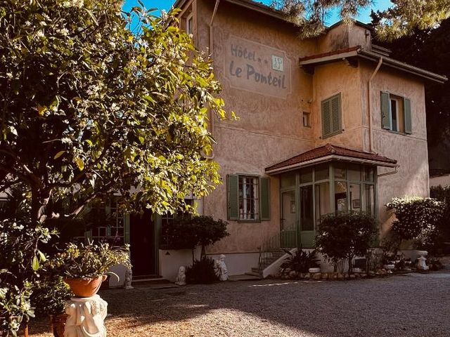 Hotel Le Ponteil — 800 m away from Picasso Museum Antibes