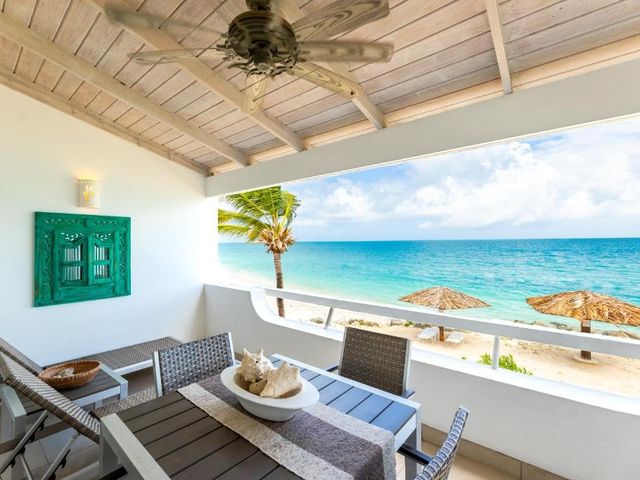 Antigua Village Beach Resort — 6.5 km from the airport
