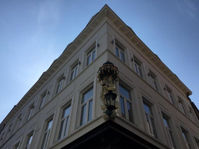 Antwerp Business Suites — Antwerp Center