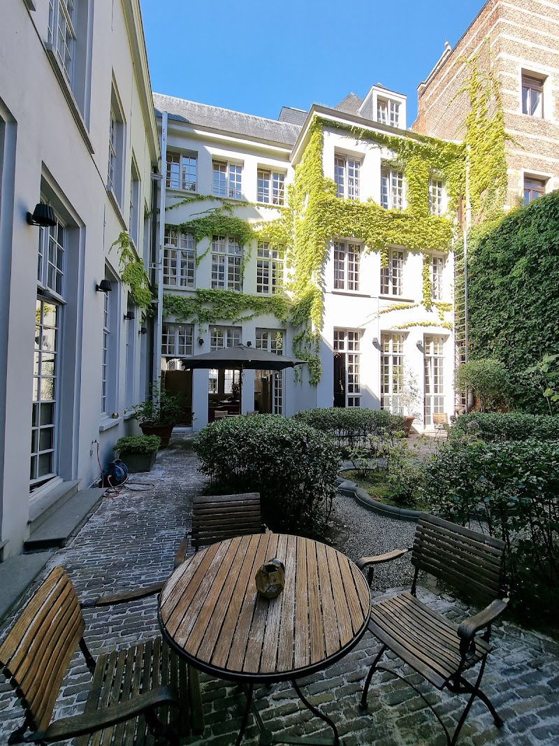 Hotel De Witte Lelie Antwerp — Schipperskwartier