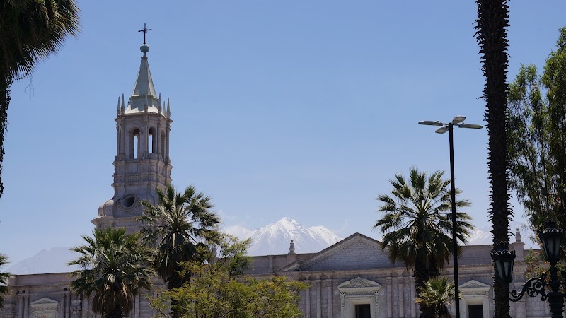 Casona Plaza Hotel — Historic Centre — Plaza de Armas