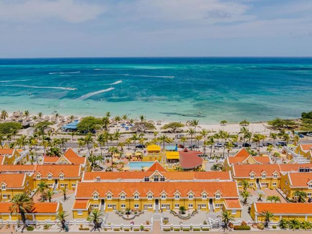 Amsterdam Manor Beach Resort — 7.5 km from the airport