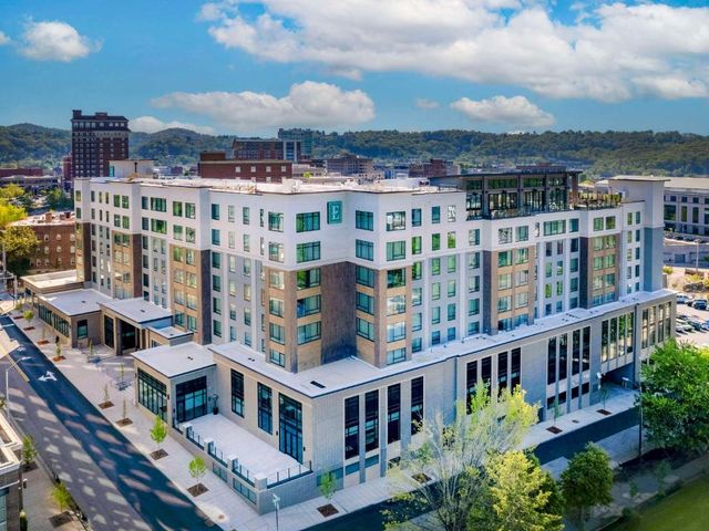 Embassy Suites By Hilton Asheville Downtown — River Arts District