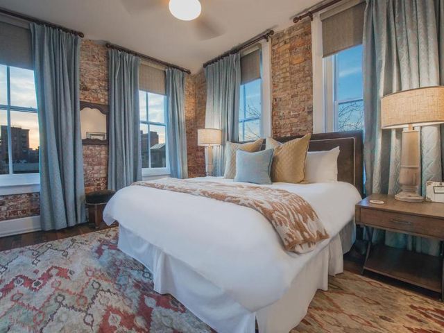Best Hotels in Asheville for Christmas