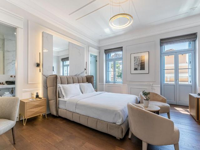A77 Suites, Small Luxury Hotels of the World — 600 m away from Acropolis