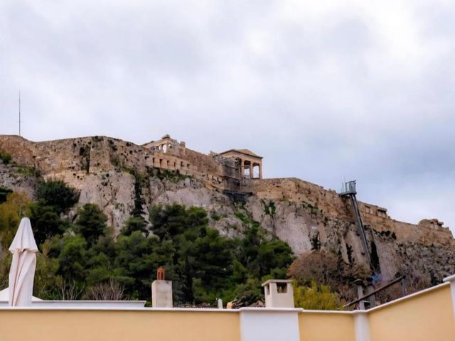 Athens Muses Suites — 500 m away from Acropolis
