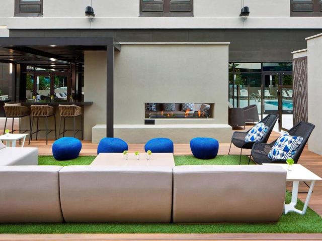 AC Hotel Atlanta Downtown — 350 m away from CNN Center