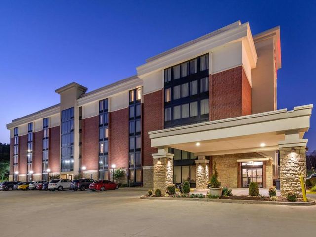 Drury Inn & Suites Atlanta Airport — 2 km from the airport