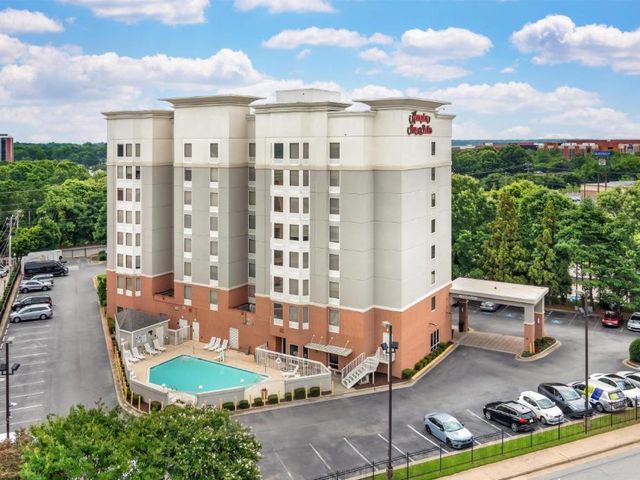 Hampton Inn & Suites-Atlanta Airport North-I-85 — 2.3 km from the airport