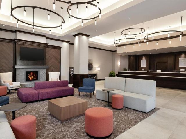 Hilton Garden Inn Atlanta Downtown — 150 m away from Georgia Aquarium