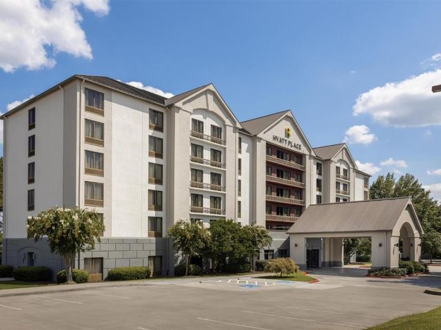 Hyatt Place Atlanta/Cobb Galleria — 1.1 km away from Truist Park