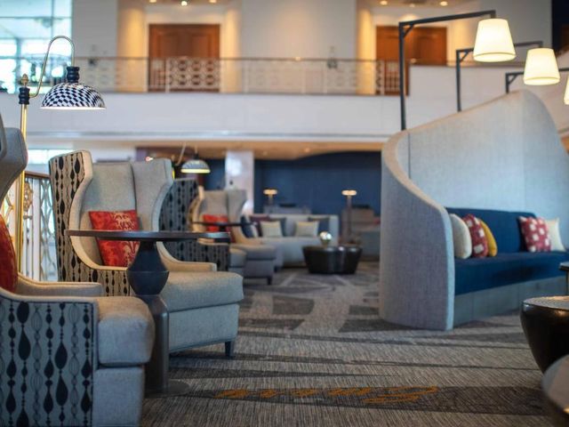 Renaissance Concourse Atlanta Airport Hotel — 1.5 km from the airport