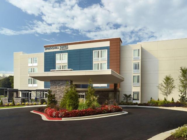 SpringHill Suites by Marriott Atlanta Northwest — 700 m away from Truist Park
