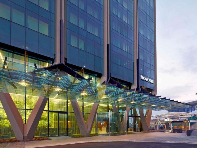 Novotel Auckland Airport — 200 m from the airport