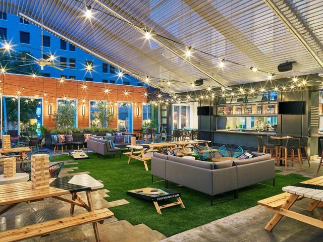 Aloft by Marriott Austin Downtown — 600 m away from Permissionless