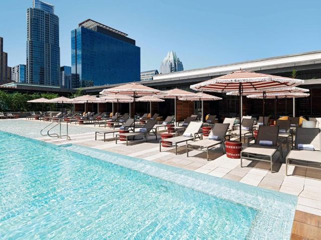 Austin Marriott Downtown — 150 m away from Permissionless