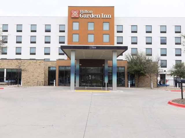 Hilton Garden Inn Austin Airport — 3 km from the airport