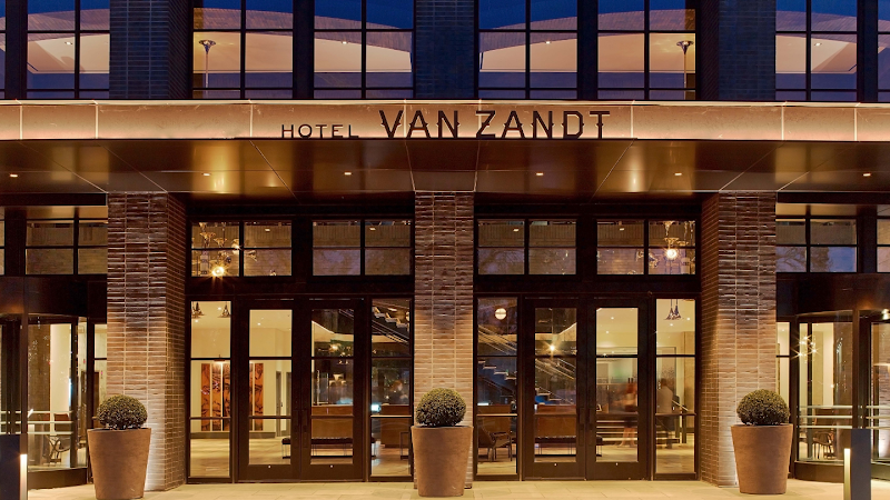 Kimpton Hotel Van Zandt — Rainey Street