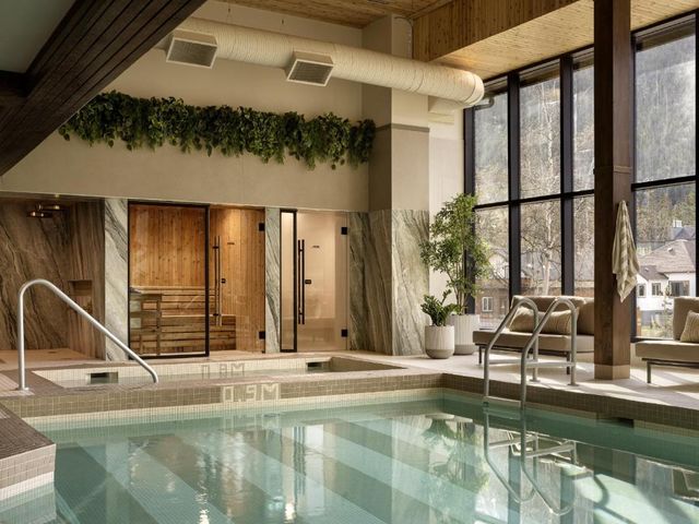 The Kenrick Hotel — 3.8 km away from Banff Gondola