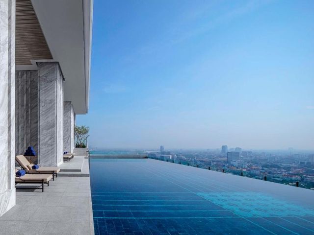 137 Pillars Residences Bangkok — 600 m away from Samitivej Hospital