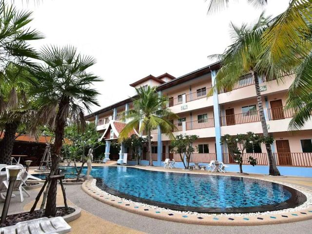 Ampan Resort & Apartment — 6.4 km away from Wonderfruit Festival