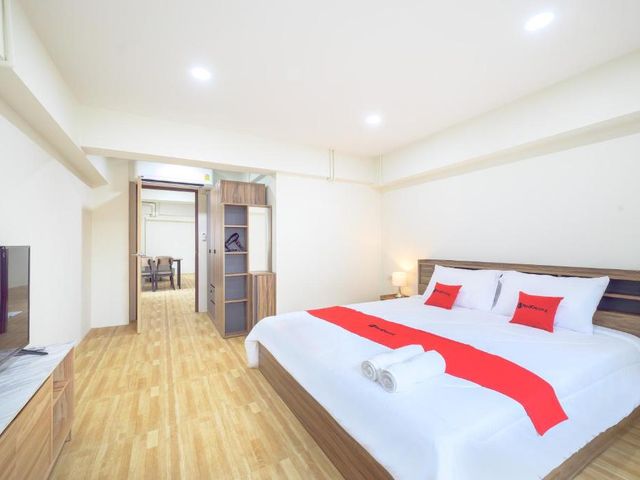 Hoenhao Boutique Ratchada — 800 m away from S20 Songkran Festival