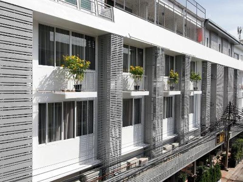 Ratchadamnoen Residence, Bangkok