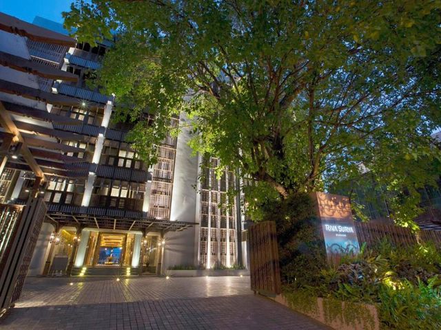 Riva Surya Bangkok — 800 m away from Siriraj Hospital