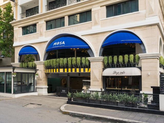 Skye Hotel Bangkok — 100 m away from Bumrungrad International Hospital