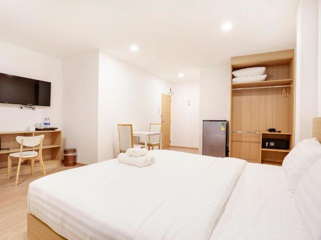 TAKKA Hotel - Bangna — 800 m away from BITEC Bangkok